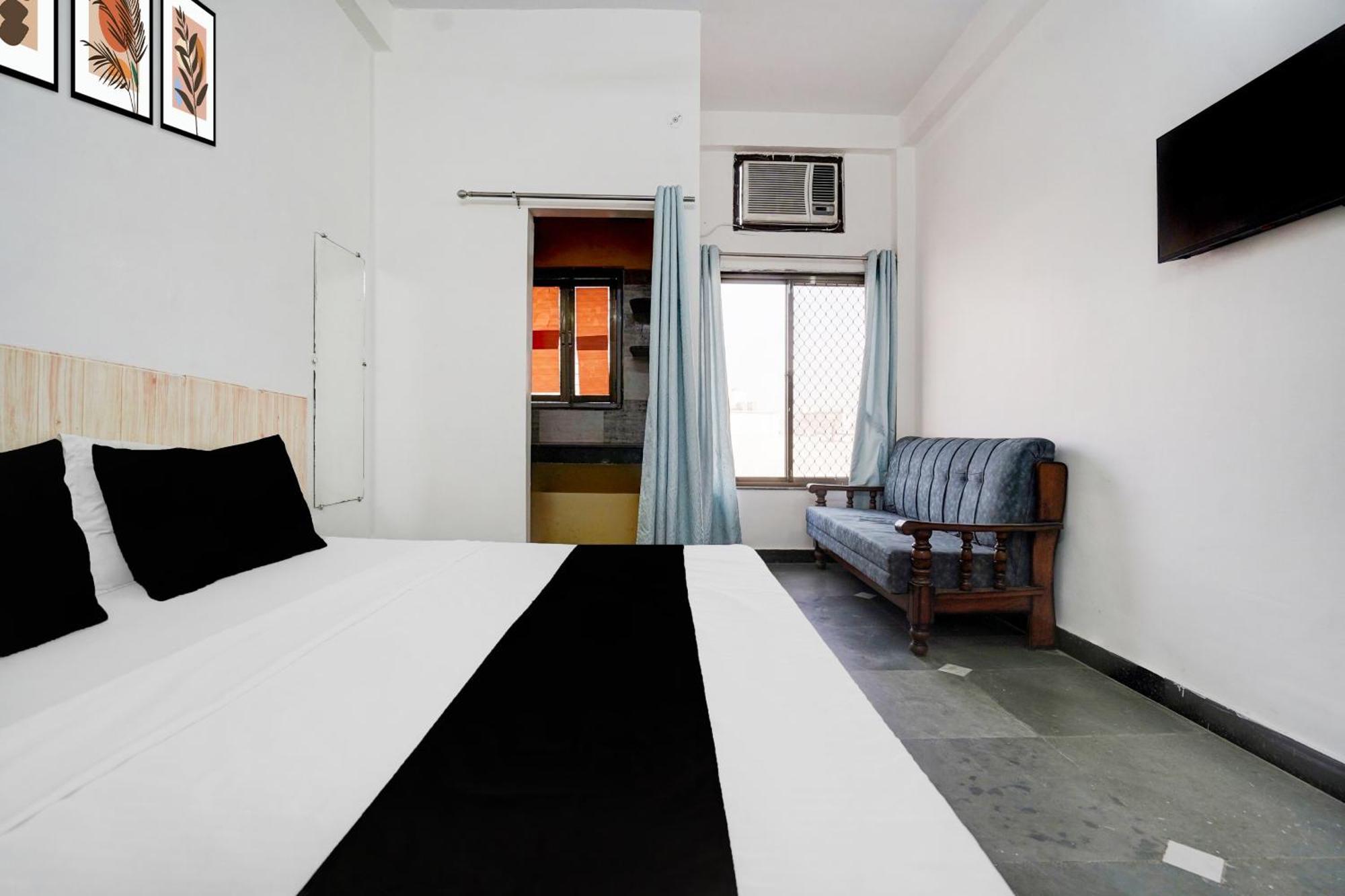 Hotel O Ramdut Palace Guest House Faizabad Экстерьер фото